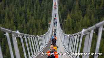 In Tschechien öffnet neue Fußgänger-Seilbrücke