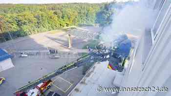 Zwei spektakuläre Szenarien bei der Jahreshauptübung der Werkfeuerwehr in Burghausen