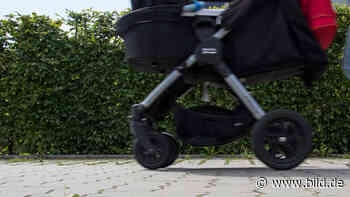 Aachen: Unbekannter in Kinderwagen gefahren – Baby im Krankenhaus - BILD