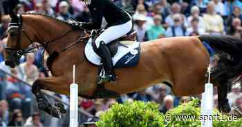 Mensch gegen Pferd: Spektakuläres Duell in Aachen - SPORT1