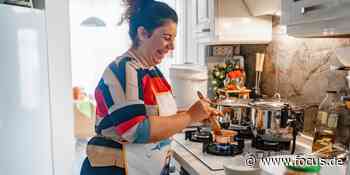 Bauchfett macht krank: 2 Regeln beim Essen reduzieren Ihr Risiko sofort - FOCUS Online