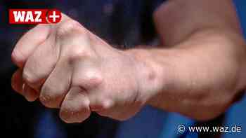 Streit im Zug um laute Musik eskaliert: Schlägerei in Essen - WAZ News