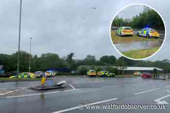 Huge emergency presence and police helicopter in Hunton Bridge