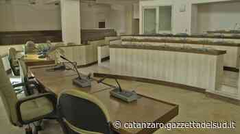 Crotone, due condanne e dodici assoluzioni. Si sgonfia l’inchiesta “Gettonopoli” - Gazzetta del Sud - Edizione Catanzaro, Crotone, Vibo