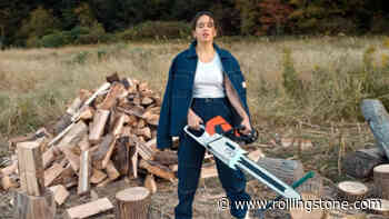 Rosalía Is a Chainsaw-Wielding Nature Bae in New ‘Delirio de Grandeza’ Video