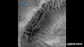 China's Mars rover Zhurong is hunkering down for its 1st Red Planet winter