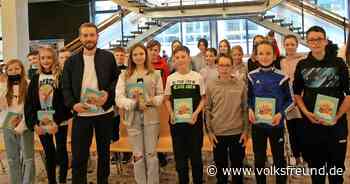 Sportstudio-Moderator Sven Voss stellt in Daun sein Buch "Champions" vor - Trierischer Volksfreund