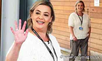 Lisa Armstrong looks radiant sporting salon-fresh locks and leather trousers - Daily Mail