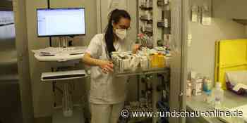 Pflege im Kreis Euskirchen: Im Kreiskrankenhaus in Mechernich haben die Azubis die Urologie-Station übernommen. Manchmal braucht es einen „Stups“ - Kölnische Rundschau