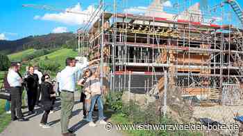 Gemeinderat auf dem Bau - Neumayer-Häuser sind im Plan - Schwarzwälder Bote