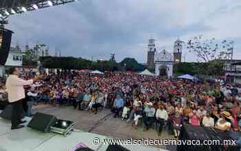 Carlos Cuevas consiente a las mamás de Jiutepec - El Sol de Cuernavaca