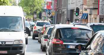 Stadsbestuur Oudenaarde past proefopstelling in Bevere weer aan: verkeer toch weer in twee richtingen door de Beverestraat en Jacob Lacopsstraat - Het Laatste Nieuws