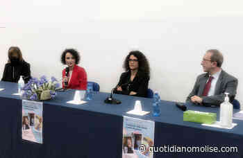 Scuola-laboratorio sulla contemporaneità all'Alfano di Termoli con Anna Paola Sabatini - quotidianomolise.com - Il Quotidiano del Molse