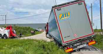 Opnieuw rijdt truck zich vast aan Hambos | Haacht | hln.be - Het Laatste Nieuws