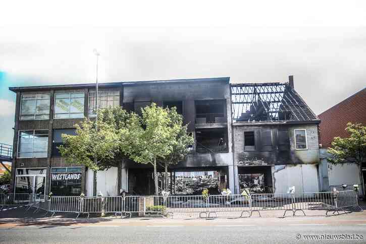Hele dorp wist wie dodelijke brand had gesticht en daders pochten er zelfs over, toch stapte niemand naar politie
