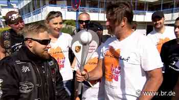 7.000-Kilometer-Lauf: Kinderhospiz-Aktion macht Halt in Bamberg - br.de