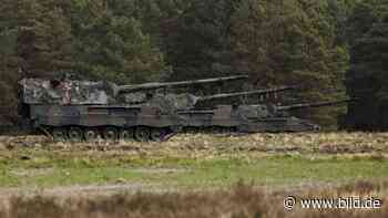 Ukraine-Krieg: Deutschland schult 40 Ukrainer an der Panzerhaubitze 2000 - BILD