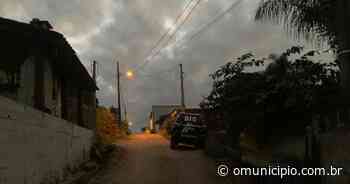 Facões utilizados em discussão de futebol que deixou homem ferido em Brusque são apreendidos - O Município