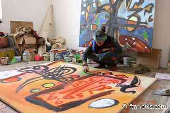 German painter has created art inspired by Cappadocia's beauty for 32 years - FTNnews.com