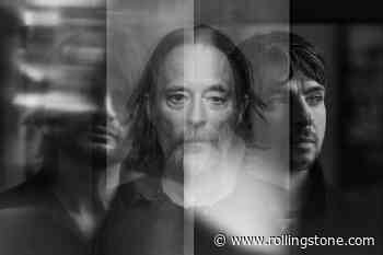 Thom Yorke and Jonny Greenwood Go Off the Clock and Have a Good Time on the Smile’s Debut