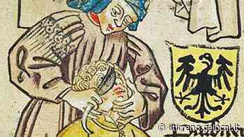 Sul Palazzo Rosso spicca la figura della pitonessa - Il Tirreno