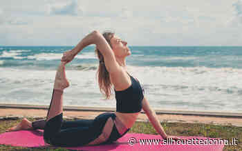 Yoga: fai l’Arco parziale per digerire meglio - SilhouetteDonna
