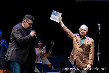 Saronno: Cochi Ponzoni insignito Socio Onorario di Officine Musicali di Uboldo - Il Notiziario