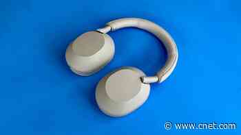 Sony WH-1000XM5 Headphones Review: An Old Favorite Gets Big Changes video     - CNET