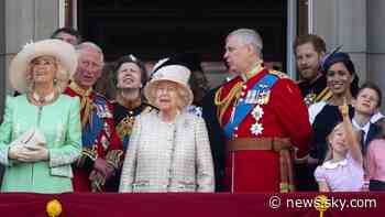 Queen's Platinum Jubilee: Buckingham Palace balcony picture is always a big family affair - but not this time - Sky News