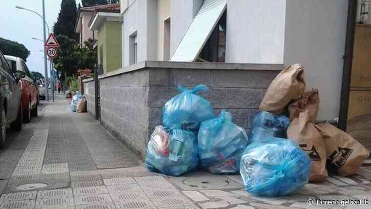 Porta a porta a Cecina, più tempo per abituarsi. Apertura di credito dai commercianti - Il Tirreno