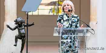 Jill Biden eröffnete Mode-Ausstellung im New Yorker Met - DER STANDARD