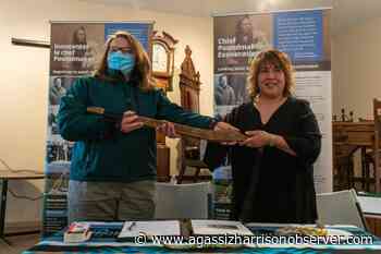 Parks Canada returns Chief Poundmaker’s staff to family at Saskatchewan ceremony - Agassiz Harrison Observer