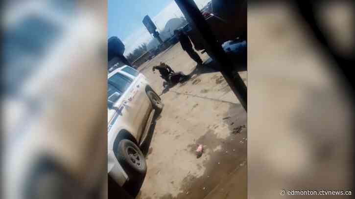 Video appears to show RCMP officer kneeing, punching male under arrest in northern Alta.
