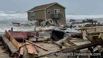 Watch: House on Outer Banks Collapses into Ocean