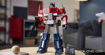 Lego Optimus Prime Transforms From Robot to Truck, No Rebuild Required     - CNET
