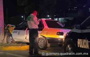 Se impacta taxi colectivo de Acapulco contra un poste en Zihuatanejo - Quadratin Guerrero