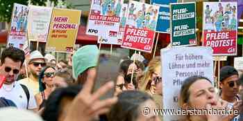 Pflegekräfte demonstrierten für höhere Löhne und mehr Personal - DER STANDARD