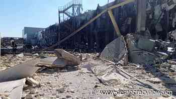 Russian Missiles Fall on Odessa as Troops Cross Strategic River in Eastern Ukraine - Democracy Now!