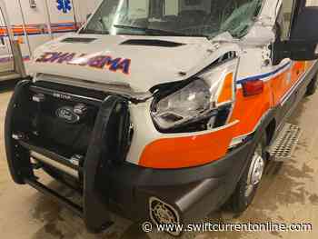 Ambulance struck north of Swift Current - SwiftCurrentOnline.com - Local news, Weather, Sports, Free Classifieds and Job Listings - SwiftCurrentOnline.com