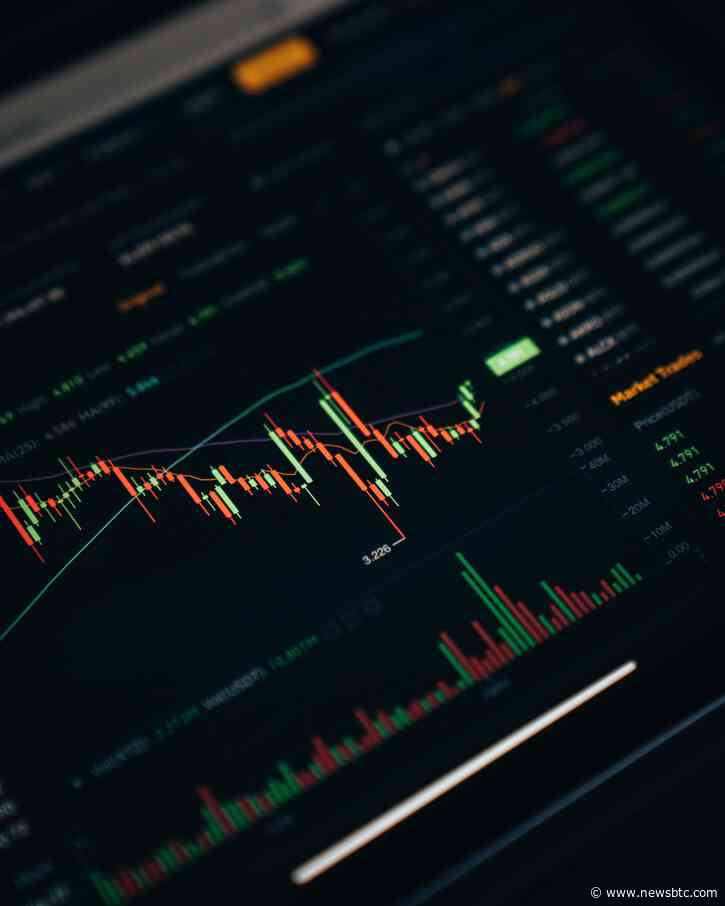 Aave Below Its Long Term Support; What To Expect Now?