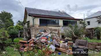 Toxic flood sludge leaves Northern Rivers residents of Broadwater homeless - ABC News