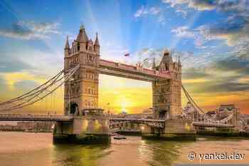 Bridging Web 2 and Web 3: an identity perspective