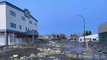 Hay River reports extensive flood damage as second surge of water and ice hits community - CBC.ca
