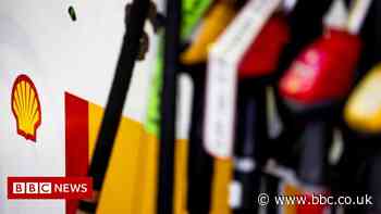 Shell agrees to sell Russian retail business to Lukoil