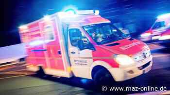 Sattelzug fährt bei Kleinmachnow auf BMW auf - Märkische Allgemeine Zeitung