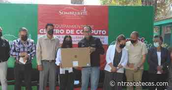 Entregan equipo de cómputo a Cobaez Sombrerete - NTR Zacatecas .com