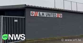 Erpe-Mere United mag onverwacht naar 2e afdeling maar moet nog op zoek naar tribune - VRT NWS