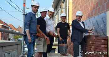 Eerstesteenlegging jeugdhuis Chaplin en buurthuis | Ledegem | hln.be - Het Laatste Nieuws