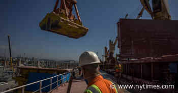 Russian Shipping Traffic Remains Strong as Sanctions Take Time to Bite