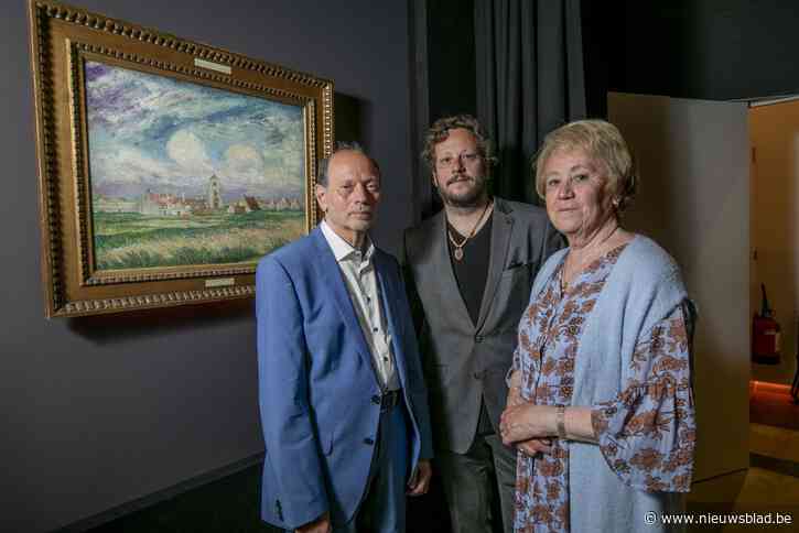 Gezin dat 40 jaar geleden schilderij van Ensor in duinen vond te gast in Het Kunstuur